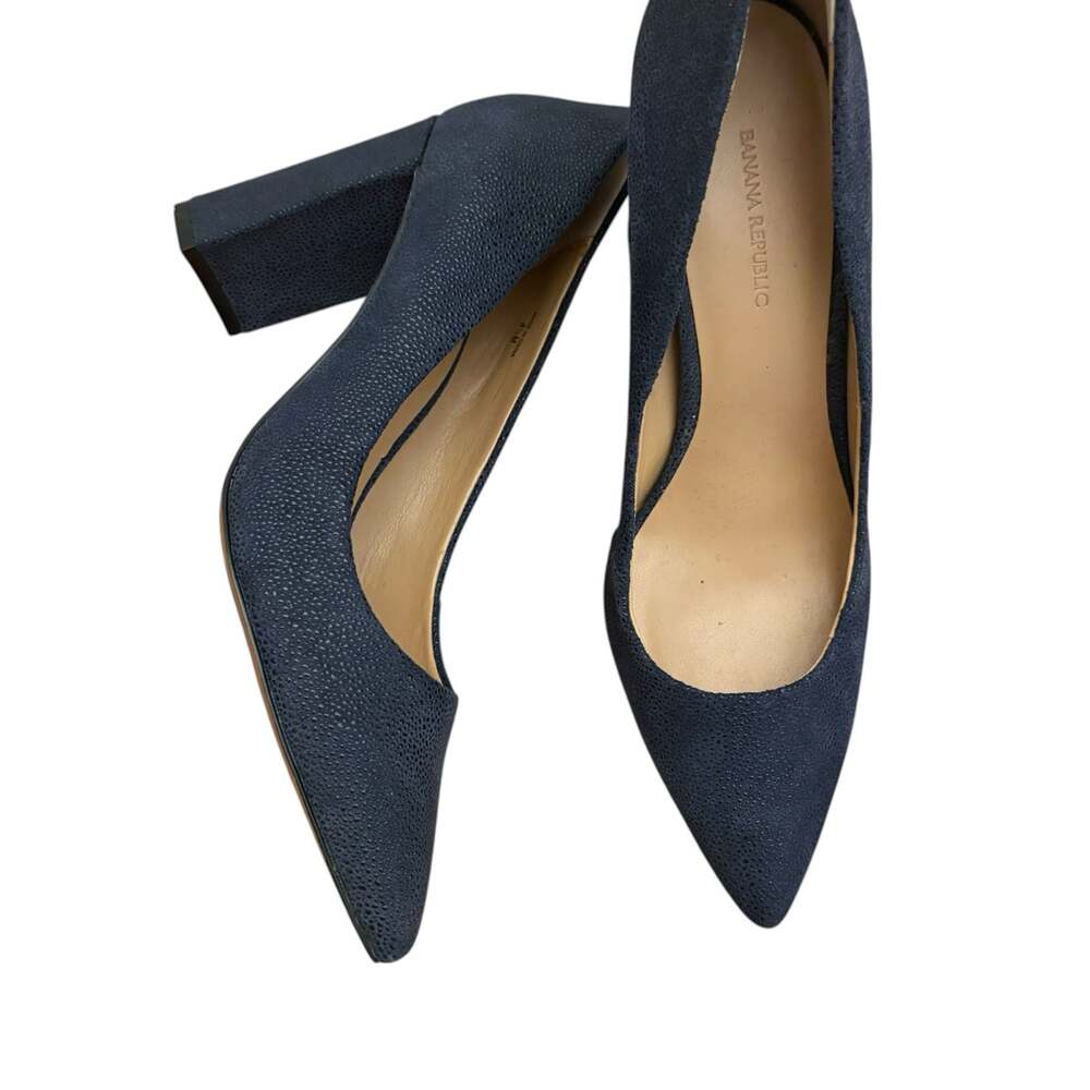 Banana Republic Dark Navy Textured Leather block High Heels, wrapped heel, 8.5